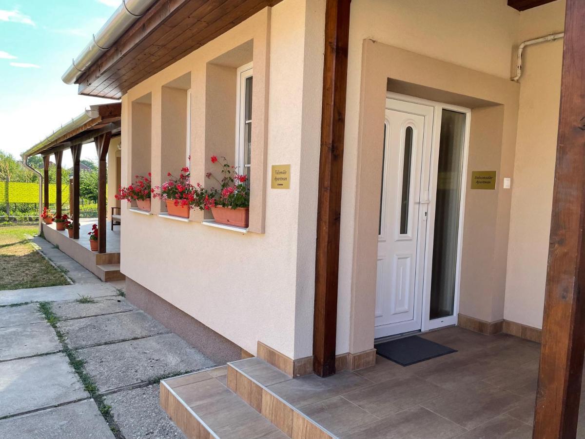 Csalogany Vendeghaz Apartment Szerencs Exterior photo
